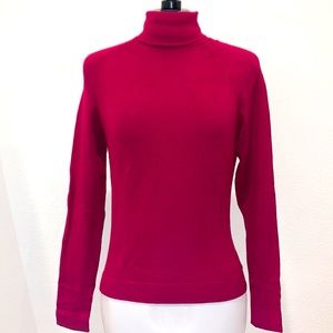 Easel Fuschia Turtleneck Sweater sz Small